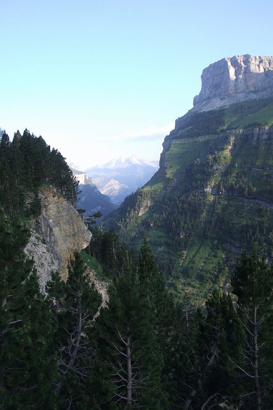 2008-07-11,08-12-54,canyon d'Ordesa.jpg
